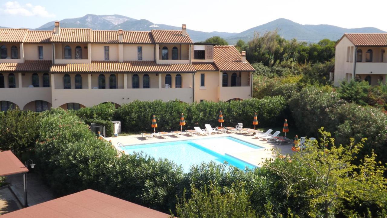 Residenza Dei Cavalleggeri San Vincenzo Ngoại thất bức ảnh